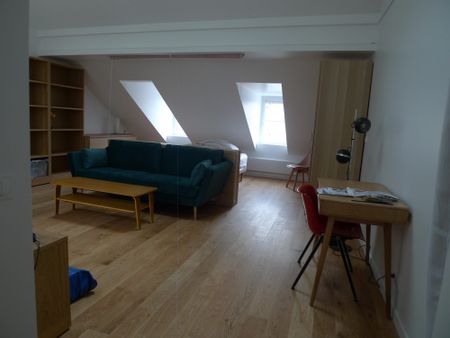 Location Appartement 2 pièces 43m² PARIS 4ème - Photo 2