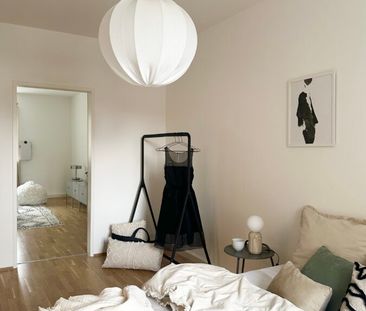 Nette 2 Raum Wohnung im Erdgeschoß mit getrennter Küche ** bei den ... - Photo 2