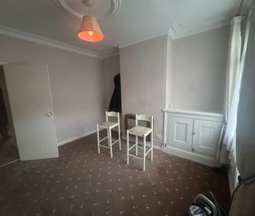 3 Bedroom Terraced House for rent in Highfields - Photo 2