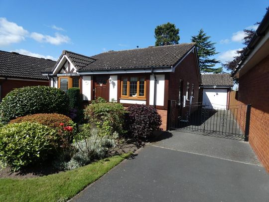2 bedroom detached bungalow to rent - Photo 1