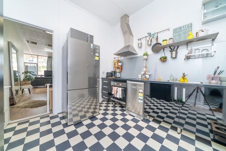 Inner City Living - Photo 5