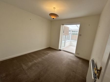 Arundel Close, Exeter - Photo 2