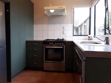 Property Management19 Calypso Way, Unsworth Heights - Unit for Rent - Photo 4