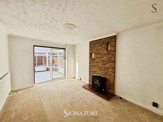 3 bedroom detached bungalow to rent - Photo 1