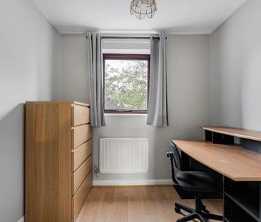 3 bedroom terraced house to rent - Photo 5