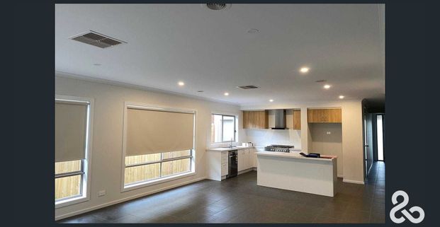 CHARMING LUXURY HOME - Photo 1