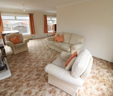The Parkway, Willerby, Hull - Photo 3