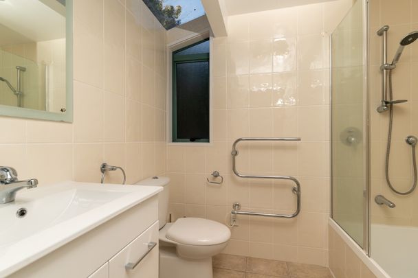 Parnell Beauty With Parking - Photo 1