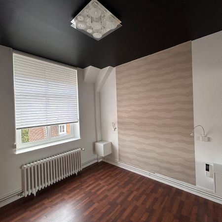 Location Appartement 3 pièces 75m² - Photo 4