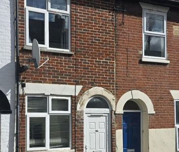 3 bedroom terraced house to rent - Photo 6