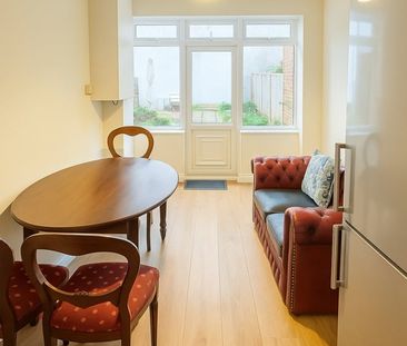 5 Bed Terraced House, Glenwood Road, N15 - Photo 2