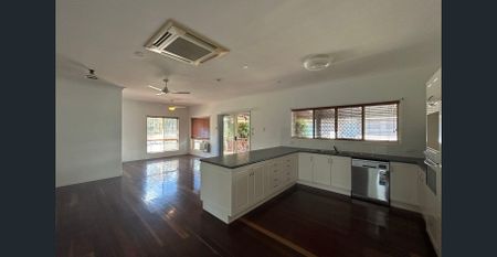 THIS BEAUTIFUL 3 BEDROOM HOME WITH A WRAP AROUND ENTERTAINMENT AREA IS AVAILABLE NOW! - Photo 3