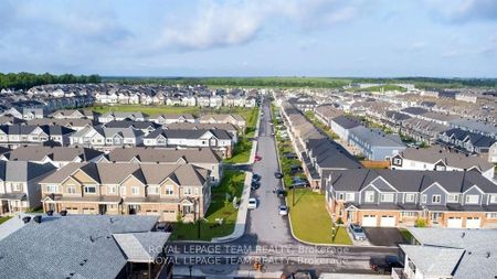 For Lease - 712 Parnian Private, Barrhaven, Ontario - Photo 2