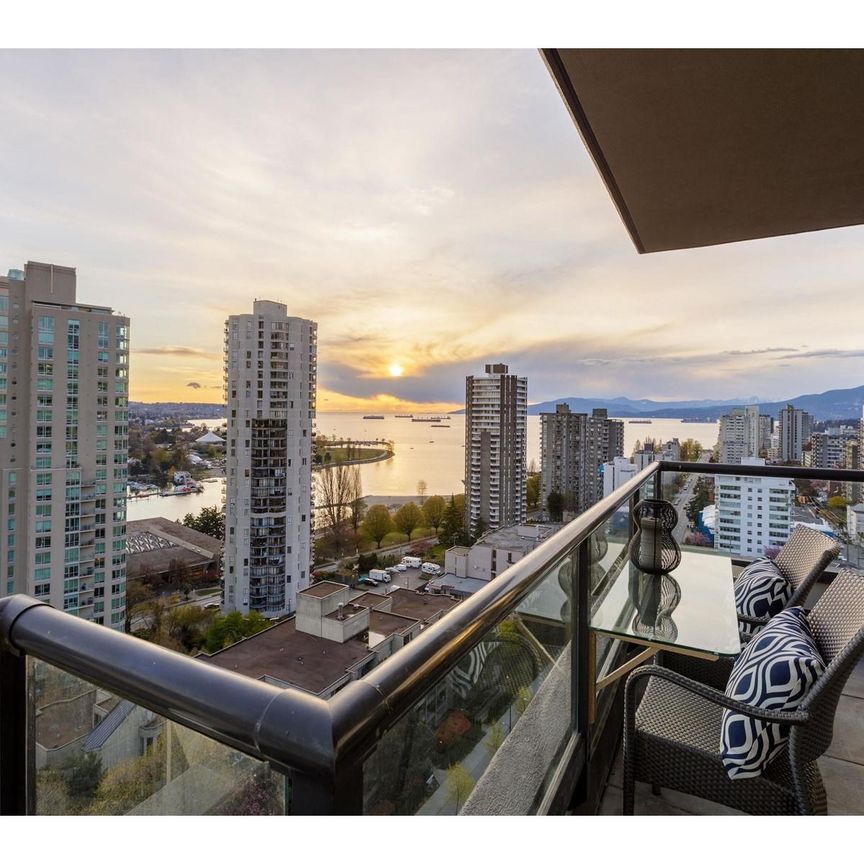 190X 1003 PACIFIC STREET, Vancouver, British Columbia - Photo 1