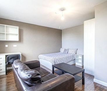 Studio to rent - Photo 6