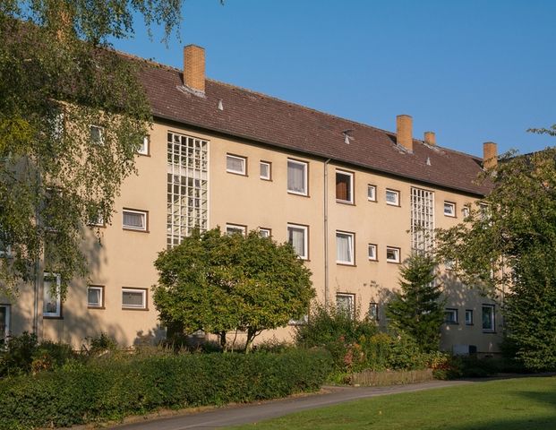 Erdgeschosswohnung mit Dusche, Loggia und Abstellraum - Foto 1
