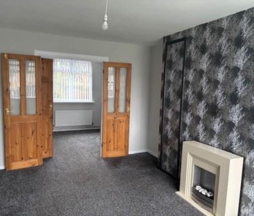 43a Carnhill Walk, Carrickfergus, BT38 7RG - Photo 2