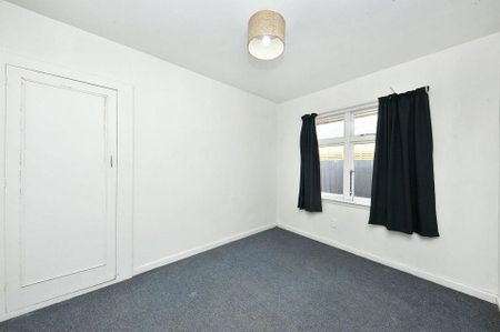 Great Location Family Home - Photo 3