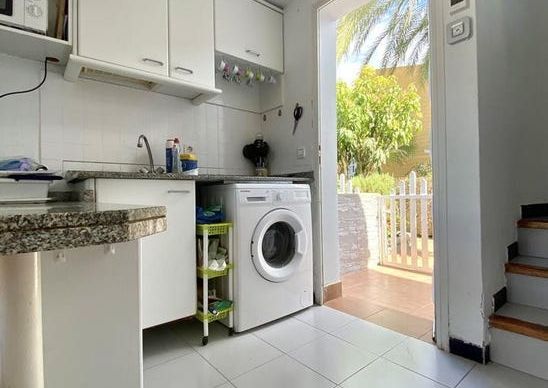 San Bartolomé de Tirajana, Canary Islands 35100