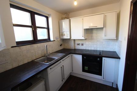 2 bedroom maisonette to rent - Photo 5