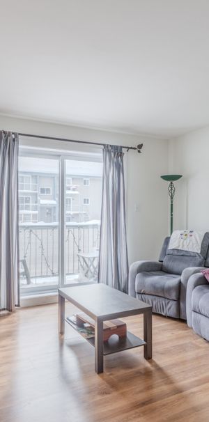 4½ Apartment For Rent — Saint-Romuald - Photo 1