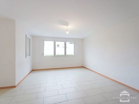 Bel appartement de 3,5 pièces au rez-de-chaussée avec terrasse - Foto 2