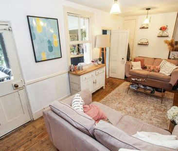 2 bedroom terraced house to rent - Photo 2