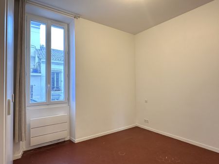Location Appartement 3 pièces 64m² MARSEILLE 4ème - Photo 4