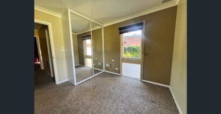 Four Bedroom Family Home - Photo 2