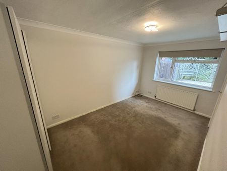 2 bedroom bungalow to rent - Photo 2