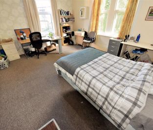 1 bedroom House Share in Knowle Road (HS), Leeds - Photo 3