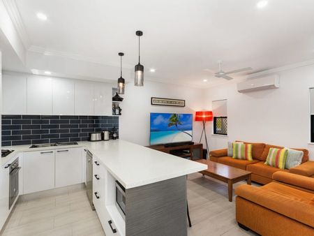 20 Castleview Lane, Garbutt QLD 4814 - House For Rent | Domain - Photo 2