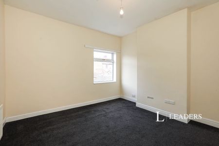 2 bedroom house to rent Kingsley Street, ST3 - Photo 5