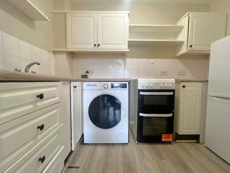 1 bedroom flat to rent - Photo 3