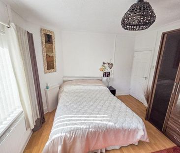 3 bedroom detached bungalow to rent - Photo 5