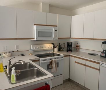 2 Bedroom Upper Floor of a Duplex in Penticton - Photo 3