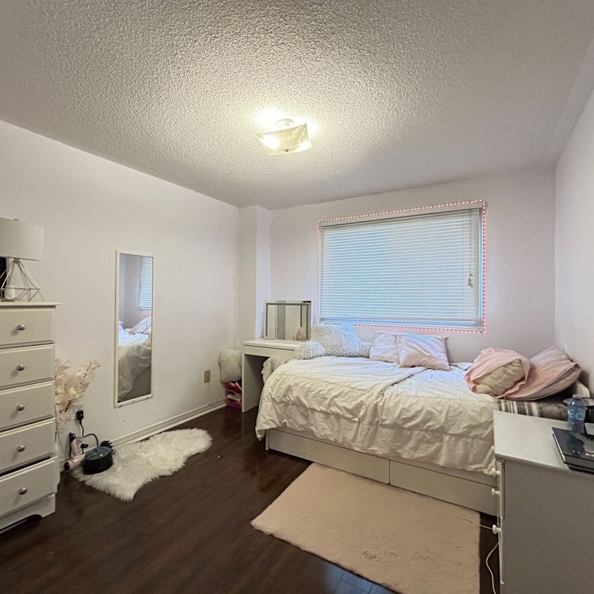 For Lease - 2555 Thomas Street Unit# 36, Mississauga, Ontario - Photo 1