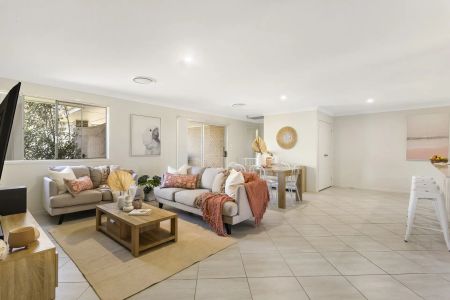 Modern Four Bedroom Family Home - Photo 5