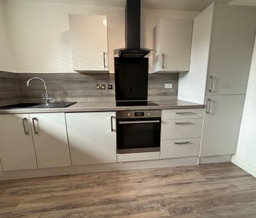 2 bedroom apartment to rent - Photo 4