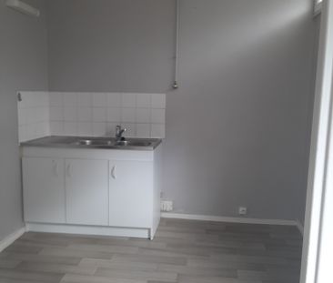 Location - Appartement T2 - 44 m² - Grand-Charmont - Photo 6