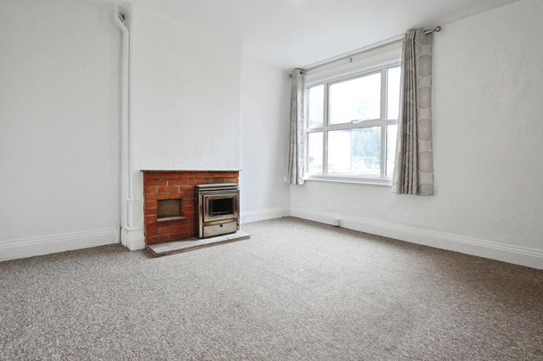 2 bedroom maisonette to rent - Photo 1