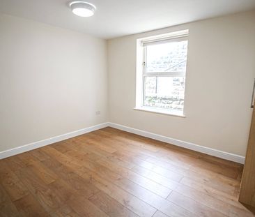 Apt 3, Pavilion House - Photo 3