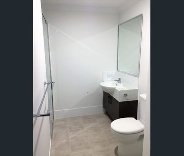 LOCK AND LEAVE APARTMENT - Photo 6