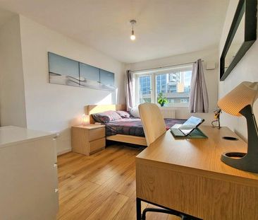 4 bedroom flat share to rent - Photo 2