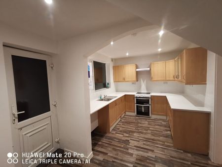 3 Bed End Terrace, Hastilar Road South, S13 - Photo 5