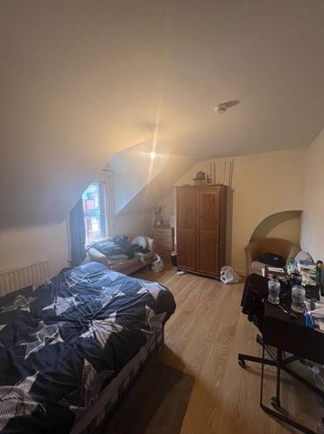 14b Wellington Park Avenue, Belfast, BT9 6DY - Photo 4