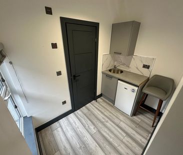 Studio Flat, Sunnydene Street, SE26 - Photo 1