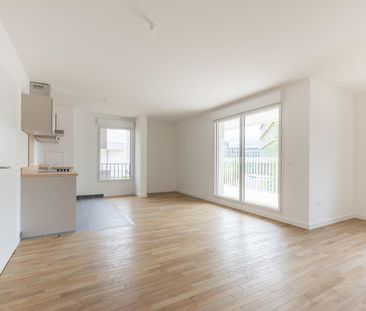 location Appartement T3 DE 67.04m² À CHESSY - Photo 2