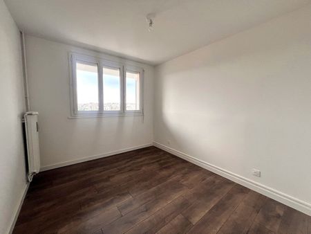 Appartement rénové - Secteur CHAPRAIS - 3 pièces - 57,41 m² - Photo 3