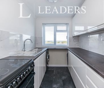 2 bedroom apartment to rent Belle Vue Road, Bournemouth, BH6 - Photo 2